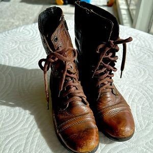 Steve Madden Brown Combat Boots size:6M